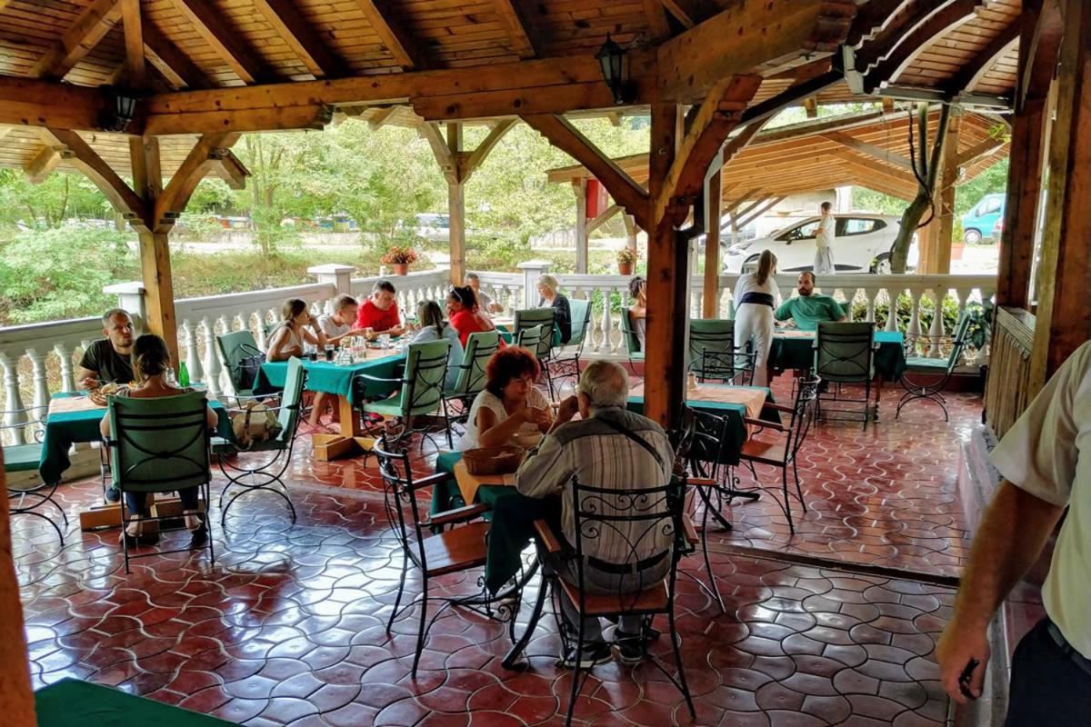 Restoran Filipovic Hotell Nova Varoš Eksteriør bilde