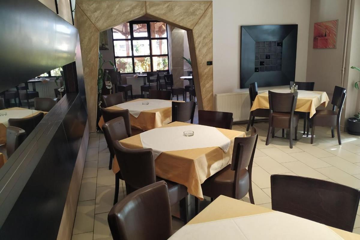 Restoran Filipovic Hotell Nova Varoš Eksteriør bilde